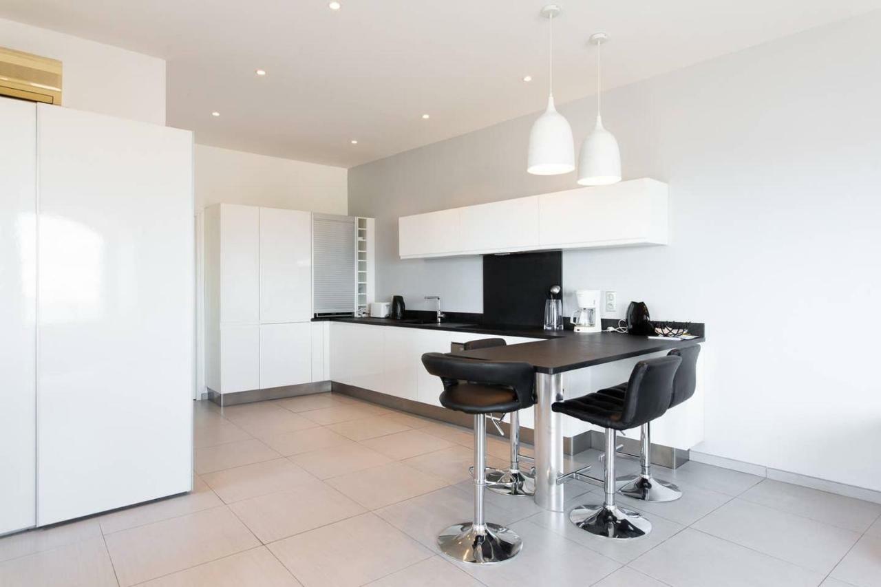 Appartement 4 Personnes Vue Mer Remparts Antibes Bagian luar foto