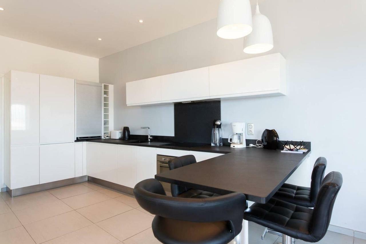 Appartement 4 Personnes Vue Mer Remparts Antibes Bagian luar foto