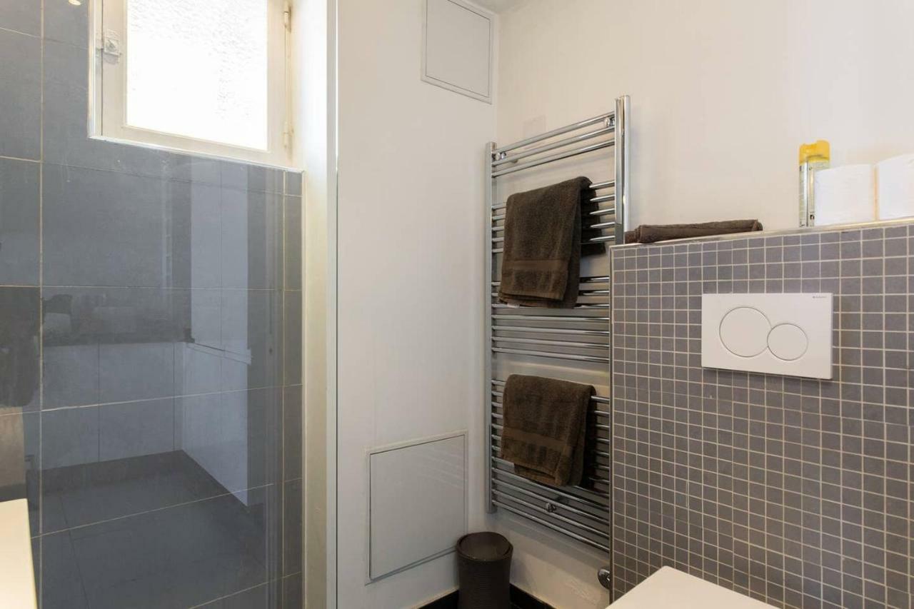 Appartement 4 Personnes Vue Mer Remparts Antibes Bagian luar foto